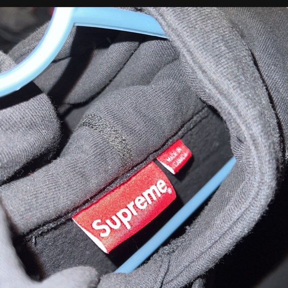 Supreme Small Box Logo Hoodie - Picture 2 of 6